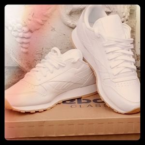 BRAND NEW Reebok Classic Sneakers